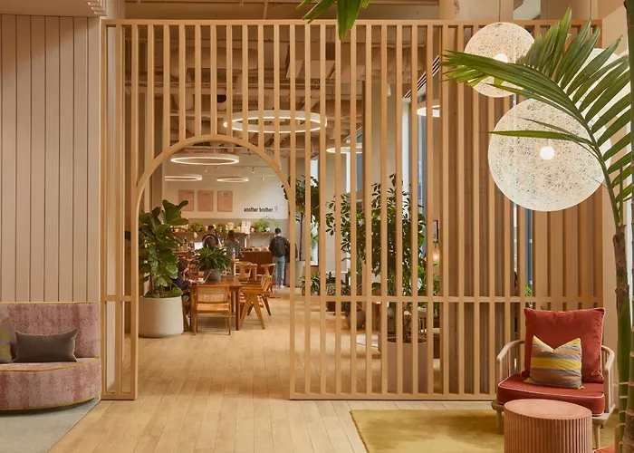 Ark Canary WharfAirport Hotel